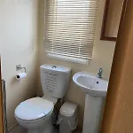 Holiday home - Sleeps 6 - Parking - Garden *